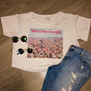Oversized Woodstock 69’ crop top